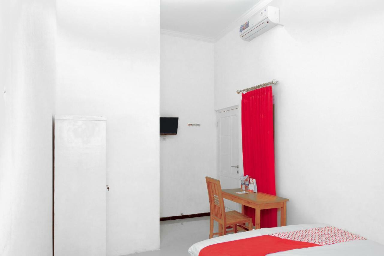 Oyo 314 Emas 23 Guest House Syariah Malang Luaran gambar